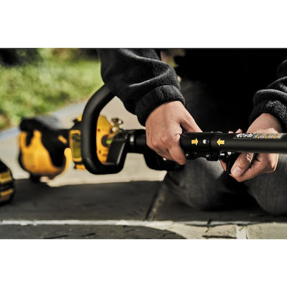 DCST972X1 Kit de coupe-bordures à fil de 17 po brushless 60V MAX avec tête interchangeable*