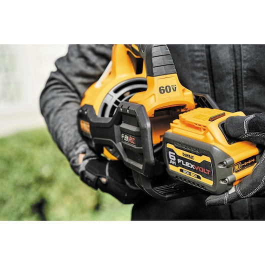 DCBL772B Souffleur axial sans fil brushless FLEXVOLT® 60V MAX (outil seul)